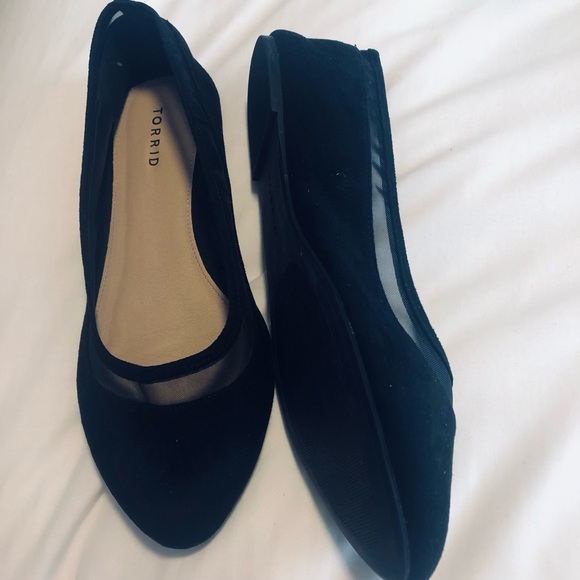 Torrid 10w Ballet Flats Mesh Faux Suede Black Almond Toe - Picture 3 of 8